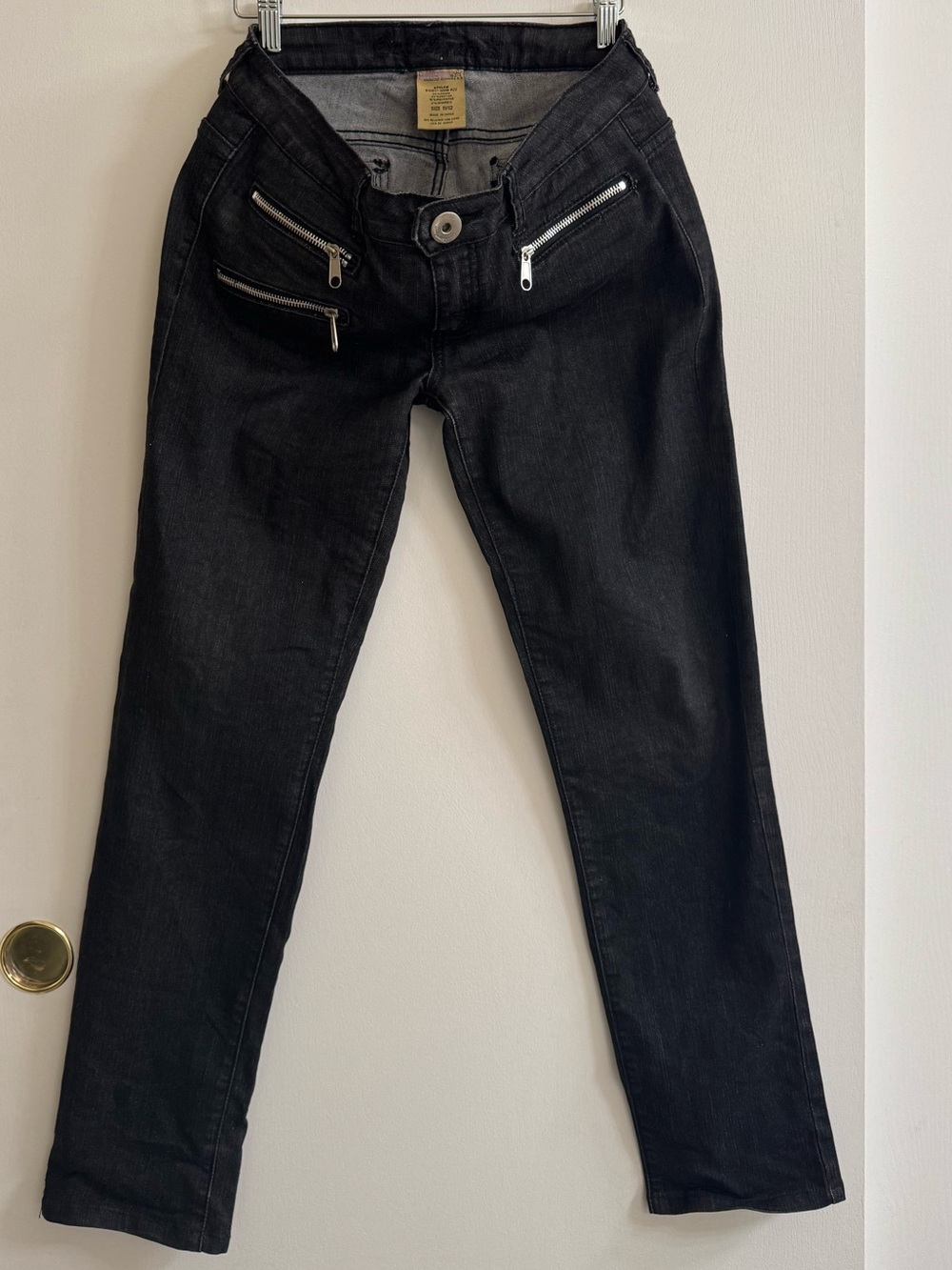 Bubblegum Vintage black jeans with silver zippers